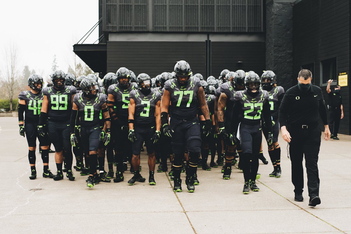 oregonfootball's tweet photo. All we got. All we need. #GoDucks https://t.co/H2AG6LOGtN