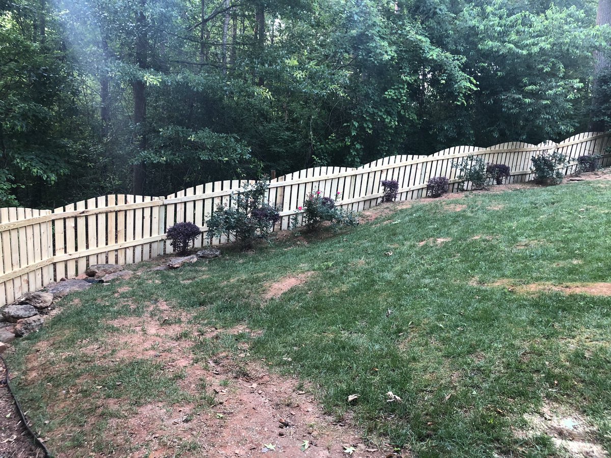 IncFaulkner's tweet photo. If you need a new fence and your neighborhood HOA requires wood fences, here are a couple of different options to help keep you children, pets and home safe. Call us to set up a time for a free quote. https://t.co/bAz5SoBaFb