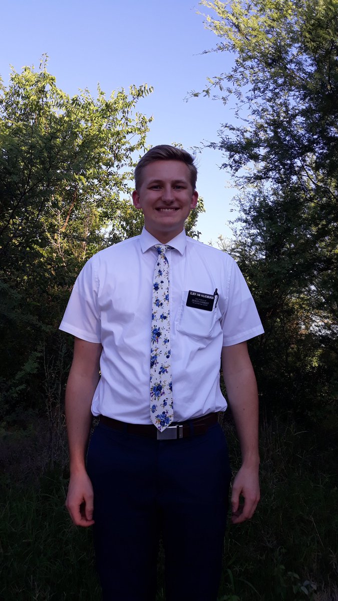 vburgh's tweet image. I’m grateful beautiful wife, Charlotte and for my kids; Ally (and Chandler), Tyler, Emma, Jackson, Elijah, and Franklin. I sure love these guys. #givethanks