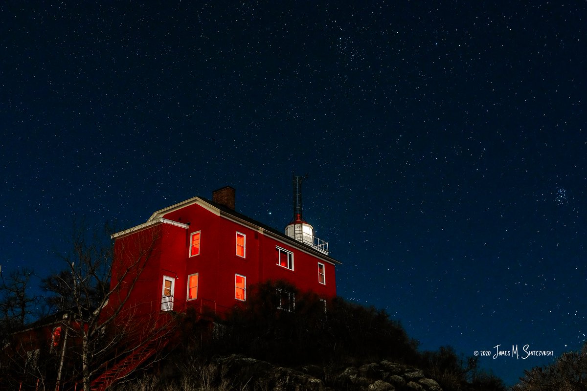 jsiatczy's tweet photo. Marquette Harbor Lighthouse, Marquette, Michigan
@PureMichigan @NikonUSA @MichiganHist @DowntownMqt @MarquetteMuseum #lighthouse #nikonnofilter #nikonfallmi #nikonz7 https://t.co/aGLAK5gpWP