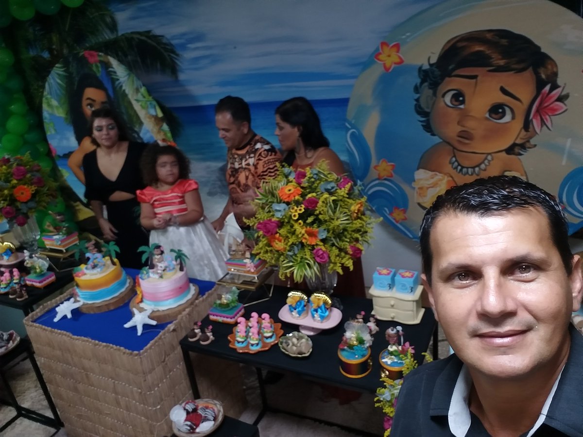 Niver da Maju e stheffany minha primas ano muito.