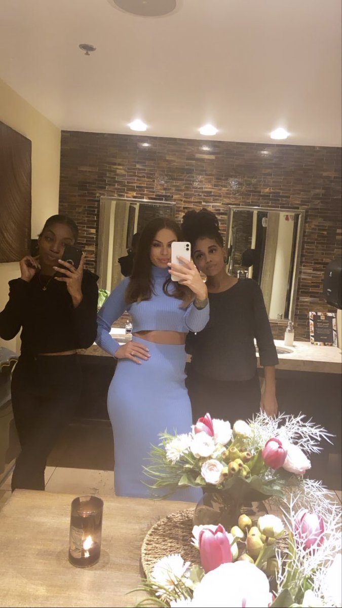 AYOwhitney's tweet photo. We got a wedding to plan 💍 #issafiancee https://t.co/cmWIMHttJ9