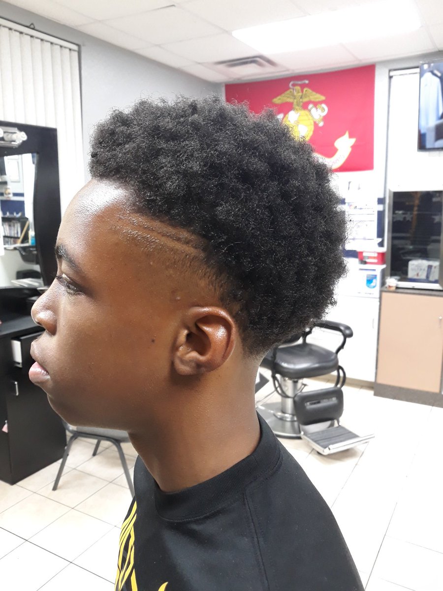 GeniusHaircut's tweet photo. I FADEM ALL!!!#THEGENIUS! https://t.co/HQtMTQTa42