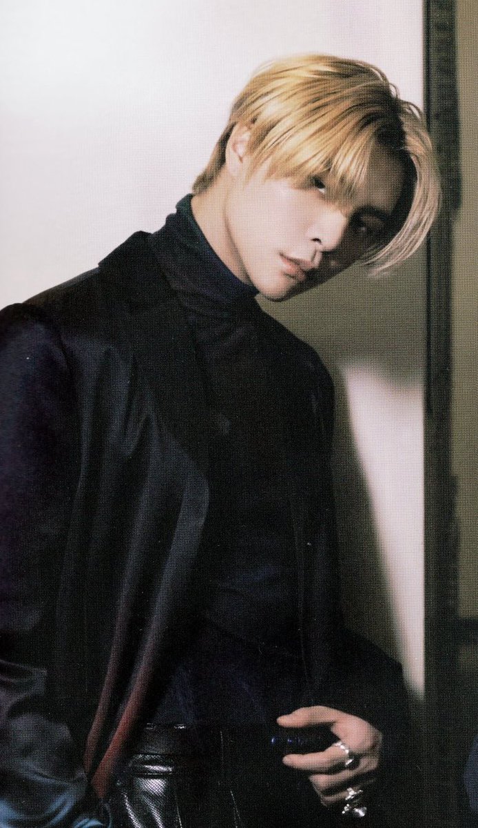 โอ้ยหล่อมาก ฝรั่งมากจอห์นนี่ซอ ;___________;