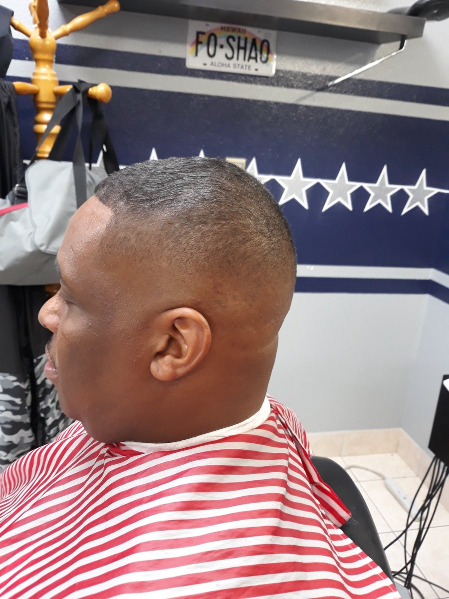 GeniusHaircut's tweet photo. I FADEM ALL!# THEGENIUS! https://t.co/BlWsEt2tKI
