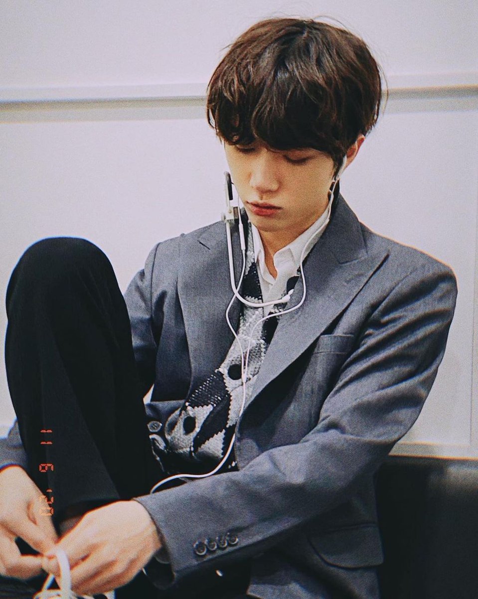 BeomGyuCL's tweet photo. [IMAGEN ☆ 20.11.18]

Actualización de Beomgyu en el Fleet de Facebook en el álbum TXT FILM STORY

#BEOMGYU #범규 #BlueHour_AR #TXT_BlueHour #minisode1 #BlueHour #투모로우바이투게더 

Cr. Facebook TXT
[Beomgyu Chile 🌪] https://t.co/VSWdSL1Bad
