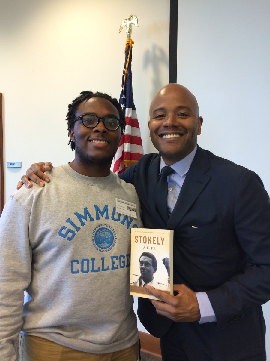 CulturedModesty's tweet photo. @dariusjyoung WOWWOW!YOUNG! You remember that paper?!? Damn! That was mad long ago! The wild part is that paper was the FIRST paper I ever presented in my professional career back in 16! Thank God for #GAAAH because without God, fam, friends, + #GAAAH I would not be here! #Blktwitterstorians https://t.co/qPILkBE3qJ