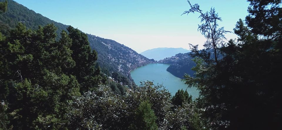 Kumaon_'s tweet photo. Nainital District is also called Land Greens &amp; Blues because of lush green forests- valleys &amp; clear blue sky

The most prominent of the lakes is Naini lake

Nainital Lake forms the nub of the beauty of Nainital

#Nainital #NainitalLake #Uttarakhand #नैनीताल #उत्तराखण्ड #nainilake https://t.co/334hjoWNWa