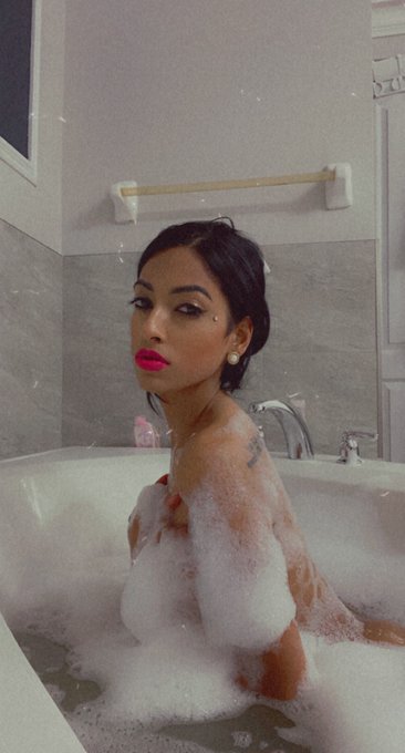 Watch Daddy make this WAP 💦💦💦 tonight  Full Video @ https://t.co/Tct5hf8dVa https://t.co/nteWTmjrkS