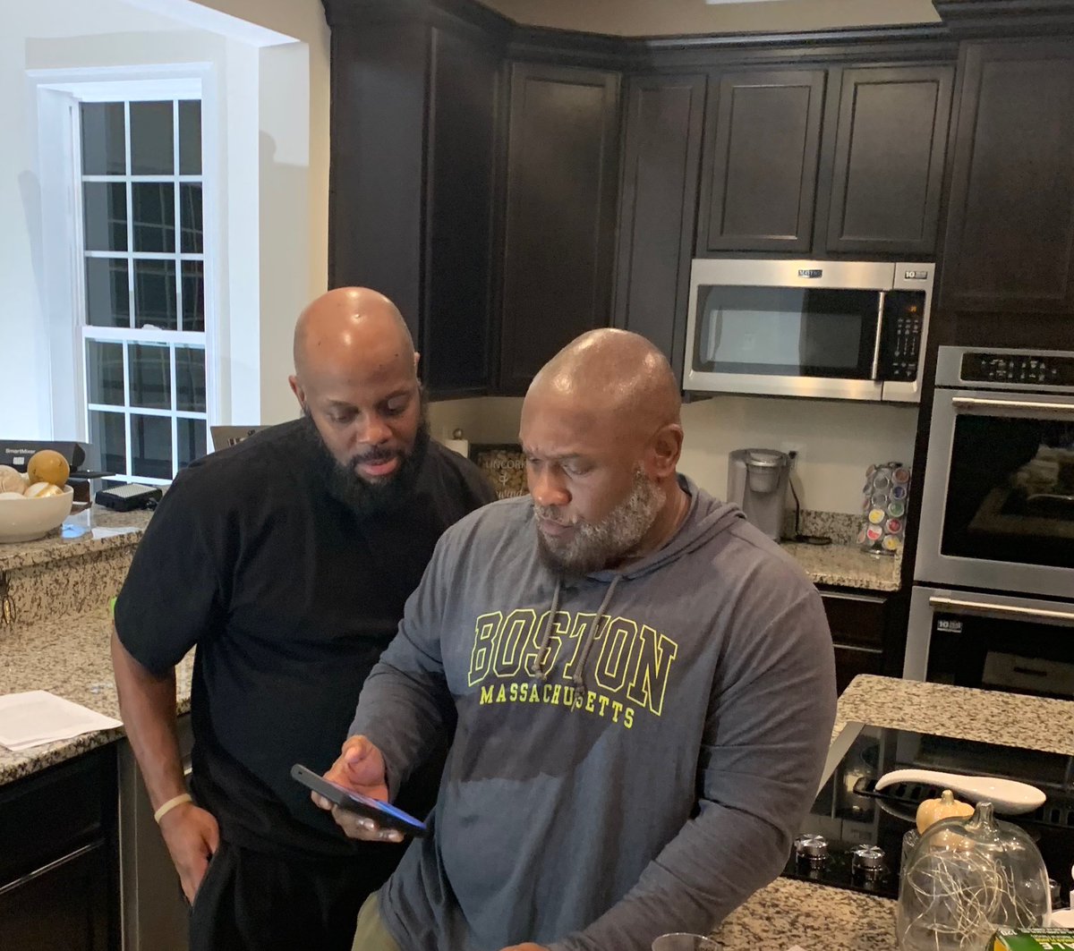 StopSyv's tweet image. Good to network with great business teams and Grassroots throughout the city today