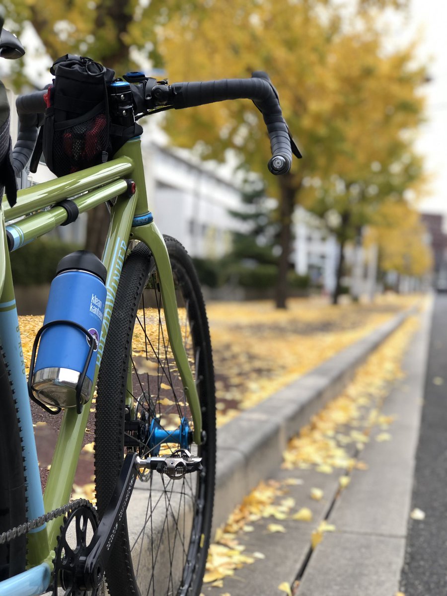 pika_hiroshima's tweet image. 友達に誘われて
近場で紅葉狩り

#RETROTEC と #Breadwinner 
どっちもカッチョエエ