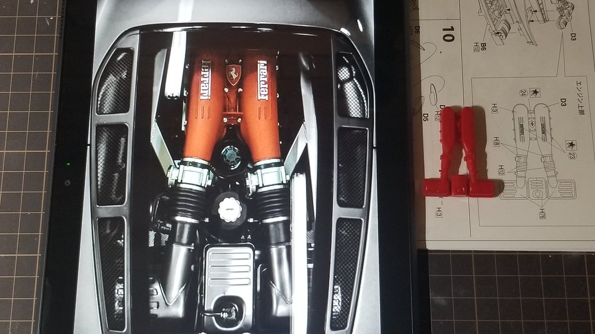 FUJIMI 1/24 FERRARI F430
このパーツでこれを再現しろって難易度高過ぎでしょw
#プラモデル
#カーモデル
#FERRARIF430
#フジミ https://t.co/ikug0GnbTB