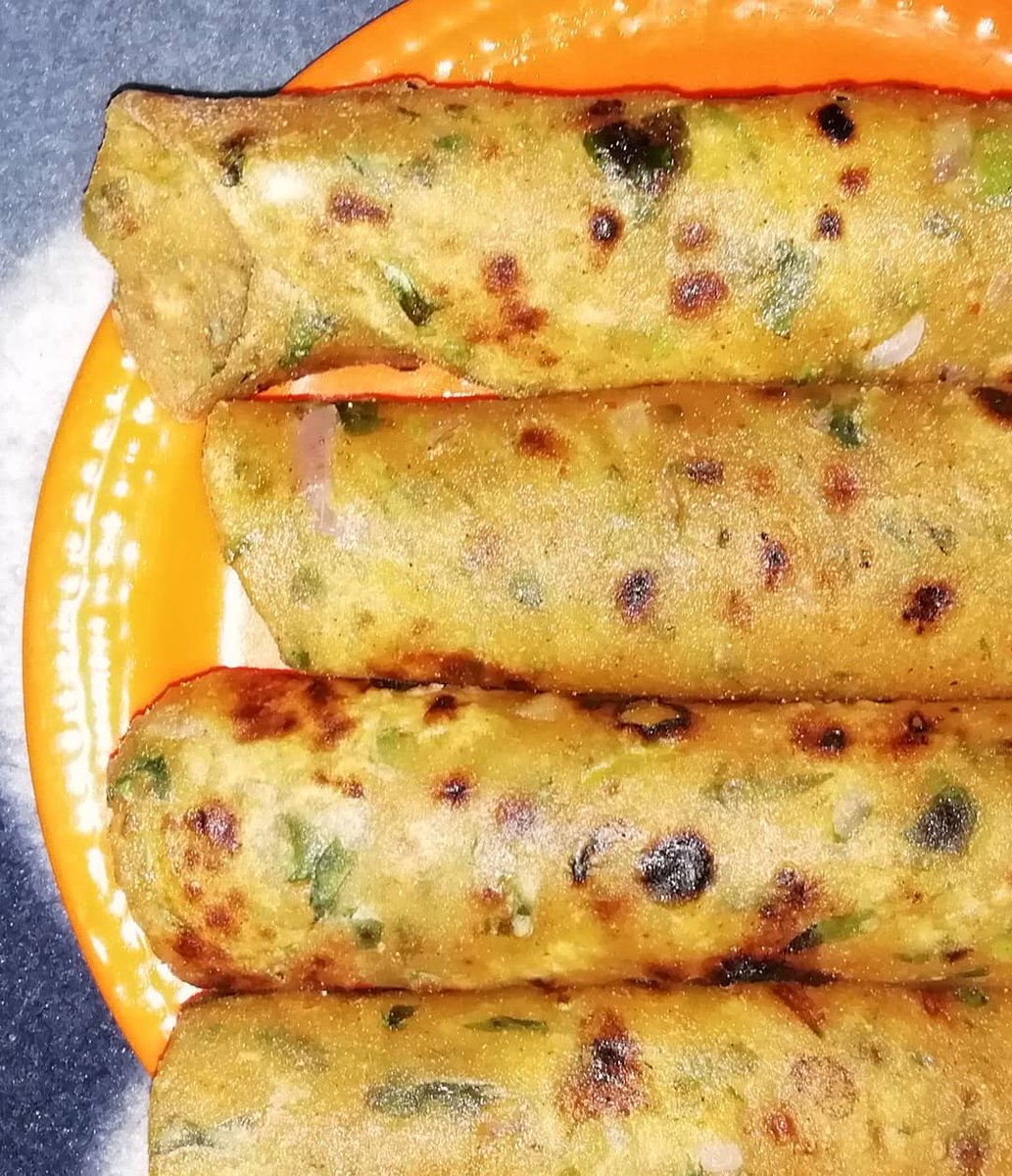 RefashionFood's tweet photo. Good Morning Twitter Family..❤️Winters Special Methi Paratha Like ❤️ and Follow 👉 @RefashionFood  #foodie #winterspecial #foodmood #foodlover #yummy #delicious #foodblog #healthyfood #methi #foodbloggerlife #tasty #indianfood #breakfasttime #dailypost #fav #Kerala #Delhiites https://t.co/IusBseOS20