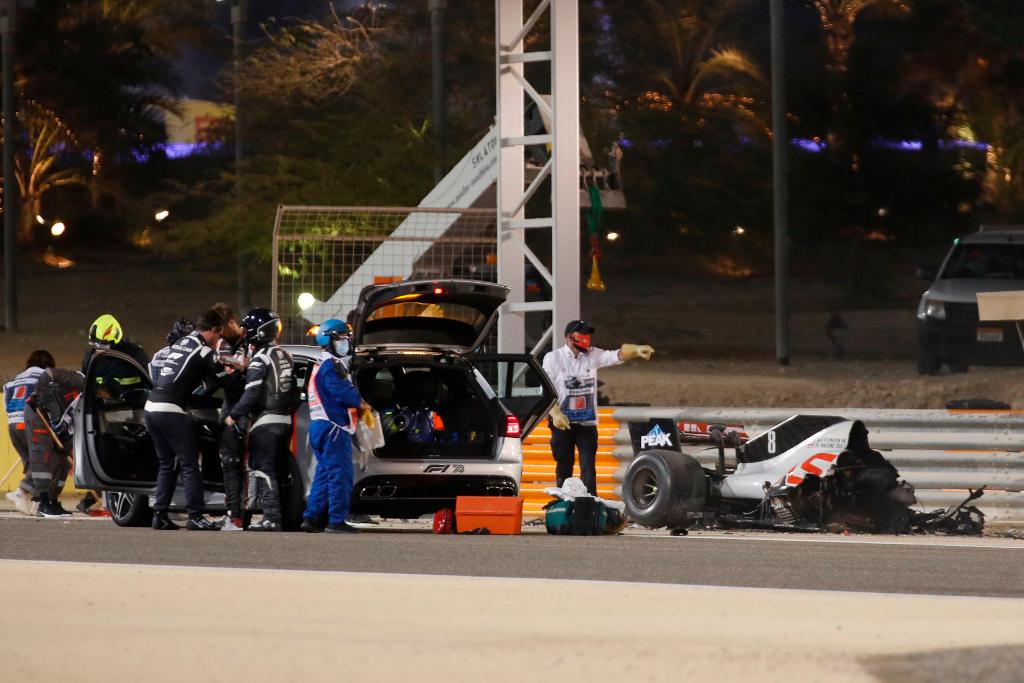 ESPNF1's tweet photo. Grosjean's car was torn in half 😳 https://t.co/a3grOVftFe