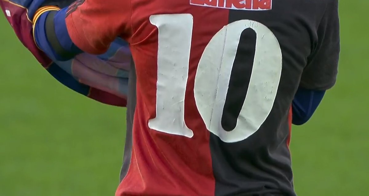 DiarioOle's tweet image. ME VUELVO LOCOOOOOOO 🔟🇦🇷😍

MESSI ACABA DE CLAVAR UN GOLAZO Y LO FESTEJÓ ASÍ ❤️❤️