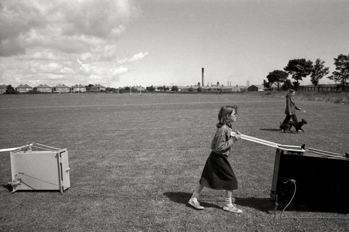 mikcritchlow's tweet photo. Whippet Kids - Ashington Northumberland 1982
I was always amazed to see so many youngsters on race days, not only helping with family dogs but also working as part of the structure &amp; logistics on race days. https://t.co/lqvRceYQzZ