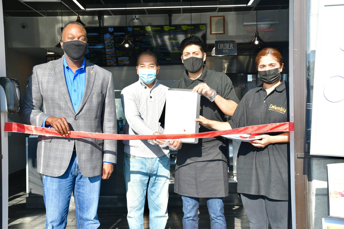 HoCoGovExec's tweet photo. I was thrilled to welcome Columbia Cafe, a new halal restaurant, to our community. Columbia Café will add to our county’s cultural diversity and bring people together for good food to be shared with neighbors. 

Congrats to the Hasnain family, and thank you for choosing #HoCoMD https://t.co/Mhn9ldIa3d