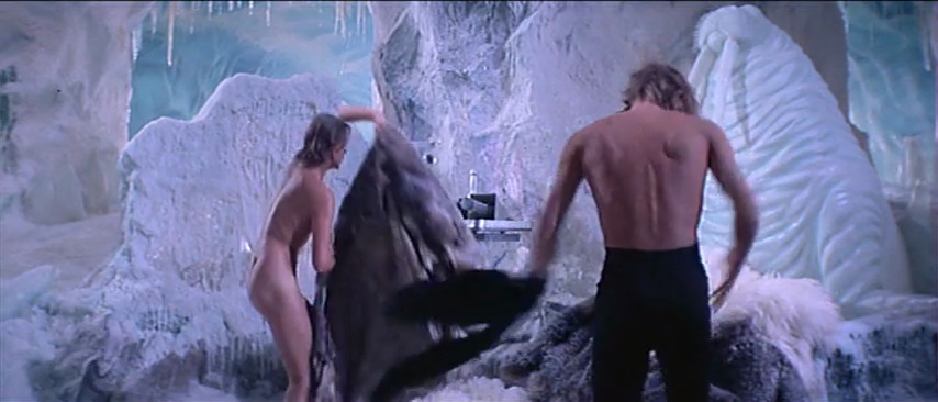 𝘴𝘬𝘺𝘮𝘰𝘥𝘴 2300年未来への旅 米公開1976年6月 日本公開1977年4月 に出て来た2300年 の隔離された未来都市の外の世界にある 聖域 の緑に蝕まれた廃墟の旧都市街のイメージ 藤子ｆ不二雄先生の みどりの守り神 1976年9月雑誌掲載 のイメージ