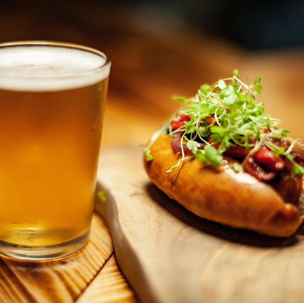 tapsandtapasldn's tweet photo. Super excited to be reopening our doors again this Wednesday! We’ll have our usual luscious line up of craft beer on tap, beautiful tapas and some beaming smiles from our staff who have missed you all!
Fully booked for Wednesday but we can take walks ins! https://t.co/0ZS7sTSIjv https://t.co/eLim7zKBrP