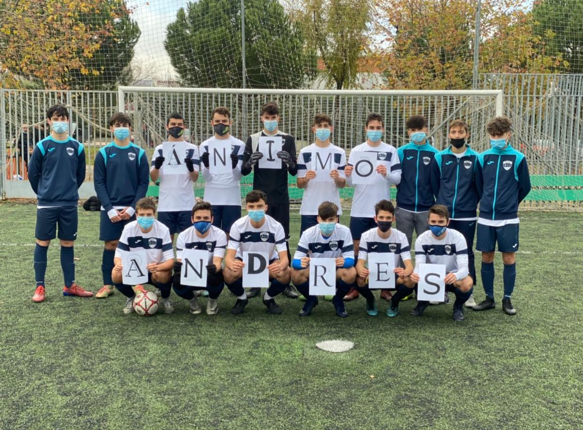 Fepe_Getafe3's tweet photo. AMISTOSO
JUVENIL A 1 🆚 @CDMasriver 0
Partido para no perder la forma debido a que está jornada el equipo descansaba. Al inicio se mando un mensaje de ánimo a Andrés, lesionado en la primera jornada de gravedad y se perderá la temporada. #AnimoAndres #VamosFepe https://t.co/YqpxsuFPbG