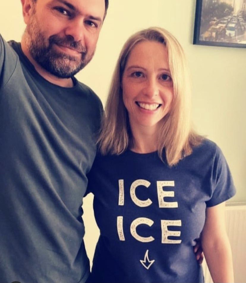 Happy Birthday Lisa and congratulations to both you and Charles!! Hope your have a great day we have many reasons to celebrate now! 💚⚽️🦅🟢⚪️ 
.
.
.
#evergreeneagleslfc #evergreeneagles #evergreenfc #womenfootballers #happybirthday #greenandwhite #redsocks #celebrations