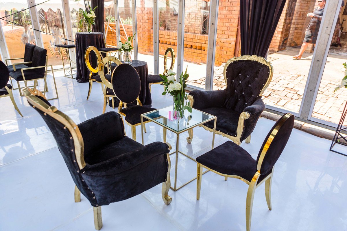 nonoevents's tweet photo. #DignifiedSendOff
Thank you @ndo and condolences to you and the Family
#MultipleCandleHolder #CandleTower
#RIP #FuneralServiceSetup
#Deco #FurnitureHire #Flowers
#NonoEvents https://t.co/HTa7sJg9K2