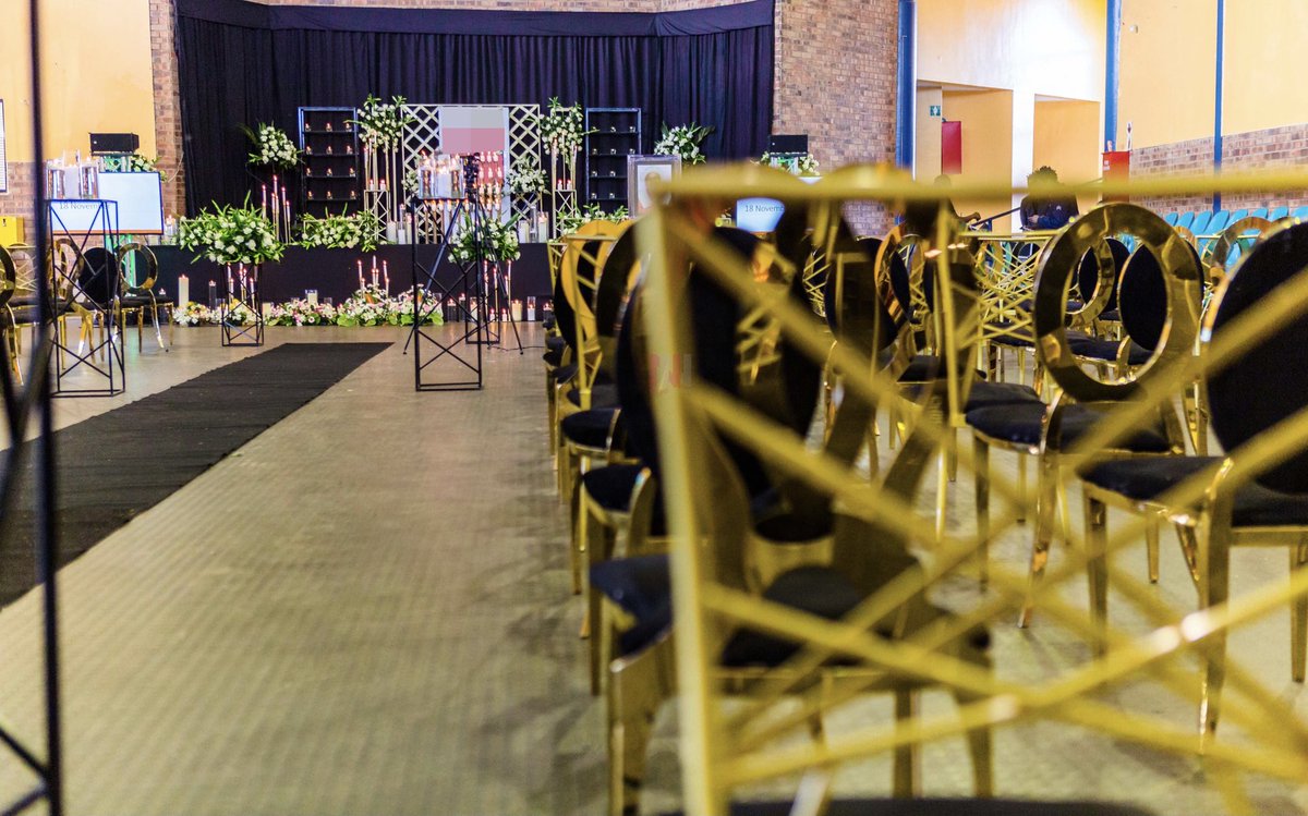 nonoevents's tweet photo. #DignifiedSendOff
Thank you @ndo and condolences to you and the Family
#MultipleCandleHolder #CandleTower
#RIP #FuneralServiceSetup
#Deco #FurnitureHire #Flowers
#NonoEvents https://t.co/HTa7sJg9K2