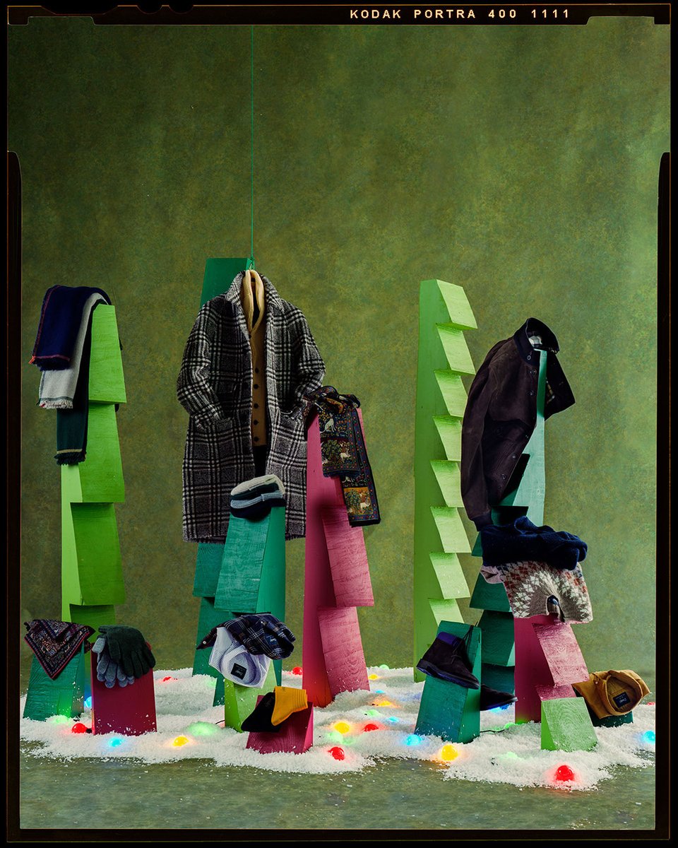 Should you be looking to treat someone (or yourself, for that matter) this giving season, our selection of luxury gifts is full of inspiration. Menswear writer Aleks Cvetkovic picks out some favourites. #drakes
ow.ly/muqT50CwB1F