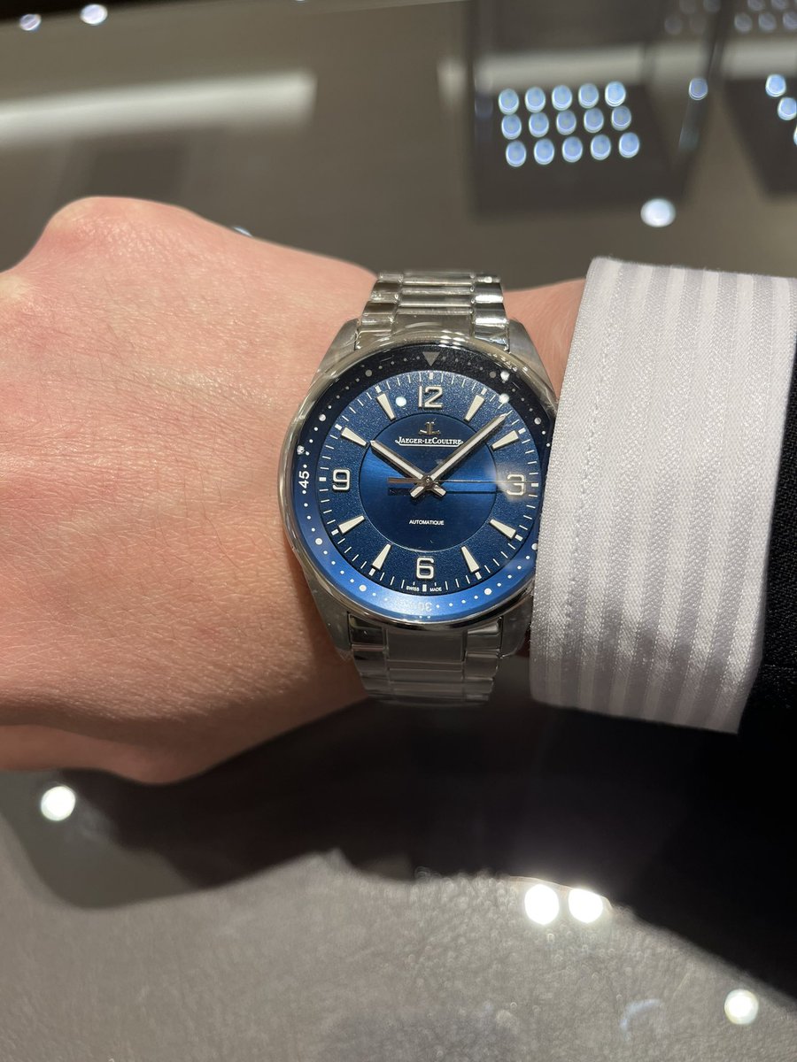 エルサカエ金澤本店 ジャガー ルクルト ポラリス オートマティック Jlq 8 800 ジャガールクルトポラリスオートマティックはアクティブな男性向けに開発された時計です ビジネスシーンでも気取らずクールに見せることができる時計です
