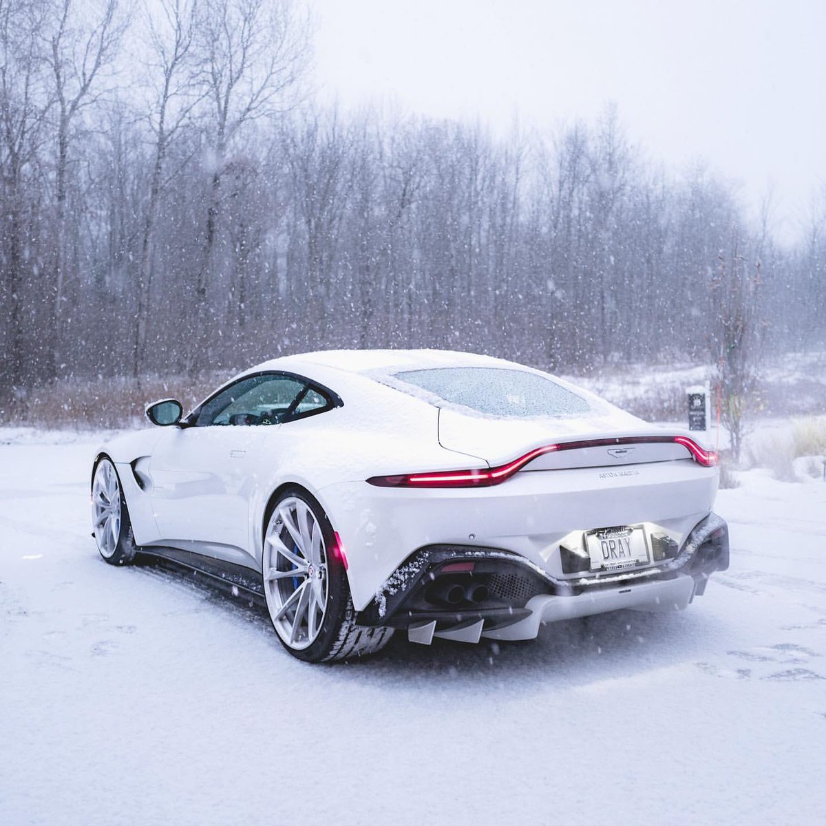 carpxrnpicx's tweet photo. Vantage https://t.co/Rctg2TGJeM