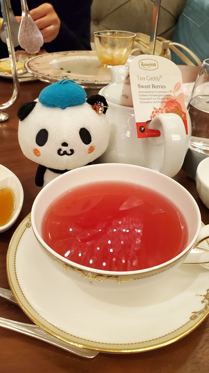 はなまる 今日は心のリフレ ッシュ ヽ ノ 仕事を早退して 予約してたクリスマスアフタヌーンティーをしてきました ロンネフェルトの紅茶が飲み放題です 艸 小パンダ 茶色い 紅茶赤い紅茶黄色い紅茶 茶色い紅茶赤い紅茶黄色い紅茶 はなまる 今日は心のリフレ ッシュ ヽ ノ 仕事を早退して 予約してたクリスマスアフタヌーンティーをしてきました ロンネフェルトの紅茶が飲み放題です 艸 小パンダ 茶色い 紅茶赤い紅茶黄色い紅茶 茶色い紅茶赤い紅茶黄色い紅茶
