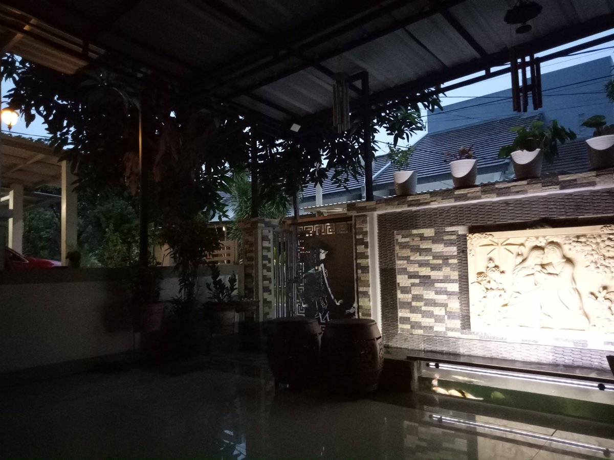 Sore hari di teras rumah,  Serua Rasa Ubud.