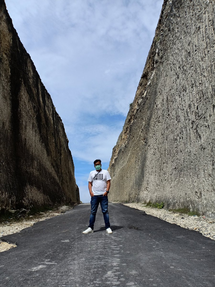 Destangreys's tweet photo. Melangkahlah yang jauh di nusantara,
Agar kau tahu Indonesia,
Dan bagikan pada dunia.

Labuan Bajo-Bali, 22-29 November 2020.

#ExploreIndonesia #IndonesiaBagus https://t.co/1qoAispmIK