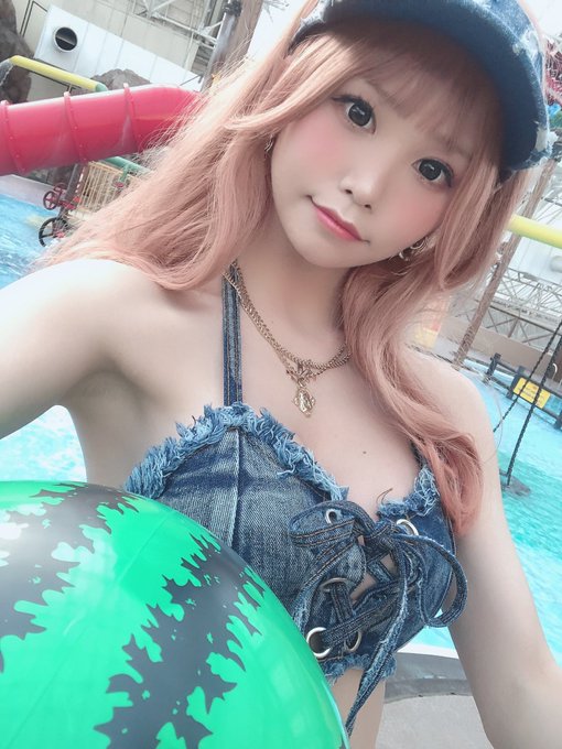 Twitterのコスプレ画像3