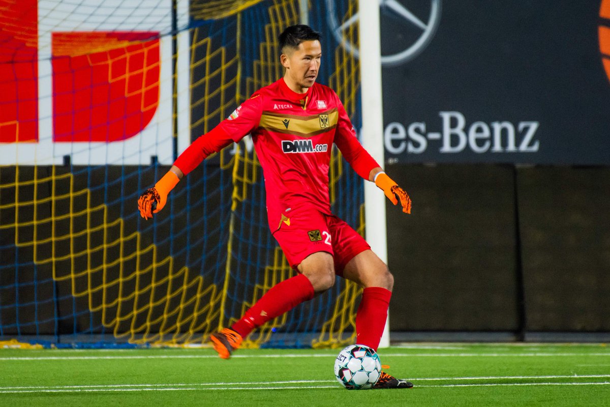 stvv's tweet photo. 🐥 Impressions of yesterday.

STVV - Waasland Beveren: 1-1

📸 by @KevinVanhees

#STVV #CanaryForever #jpl #STVWBE https://t.co/3LOfO67dqH