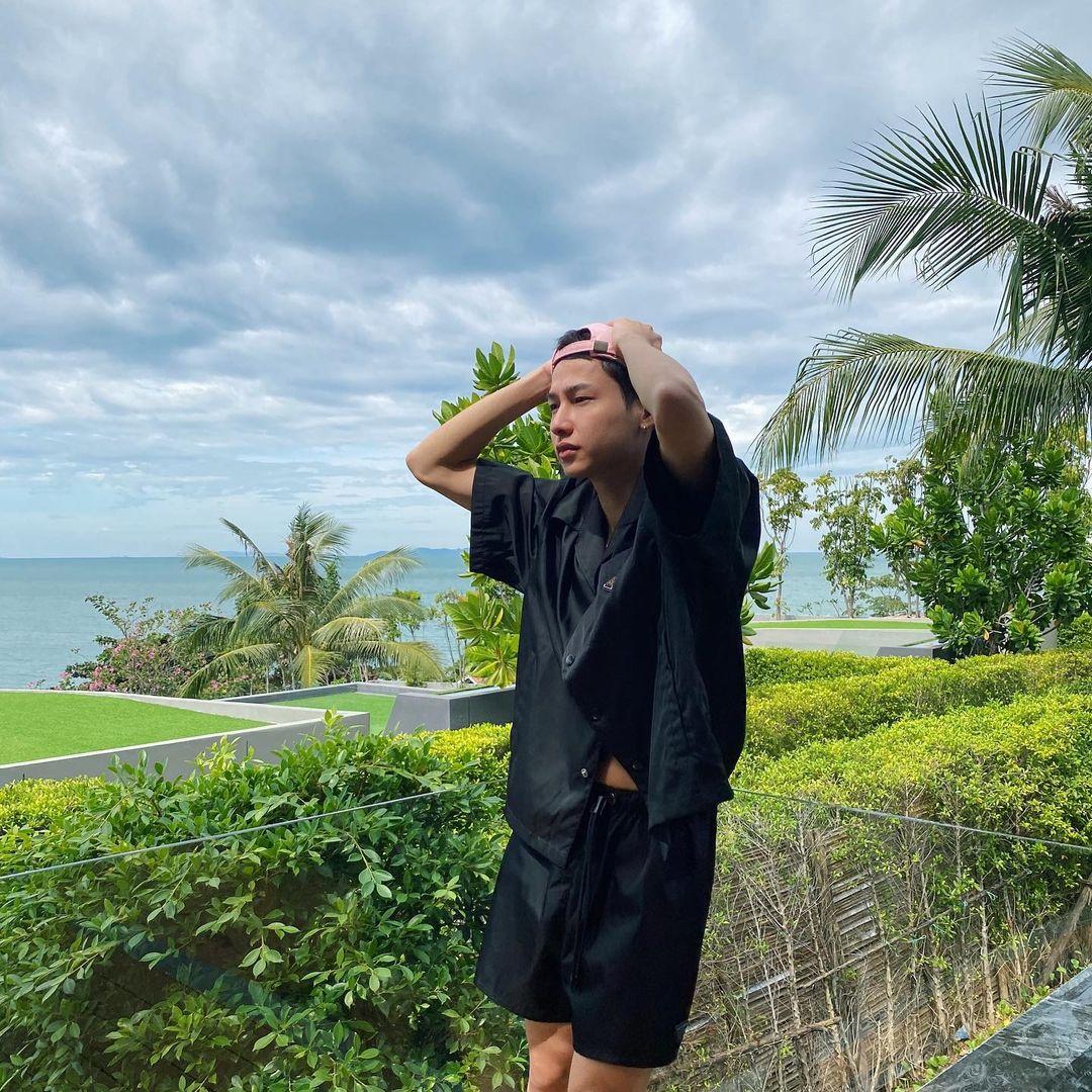 GunAtthaphanPH_'s tweet photo. [IG Update] ¦ 112920

Top Gun vibes 🔥

@AtthaphanP

#กันอรรถพันธ์น่ารักกว่าที่คิด
#GAPPHUpdates
#GAPPHIGUpdates
#GunAtthaphanPPH https://t.co/aiLVFASrxq