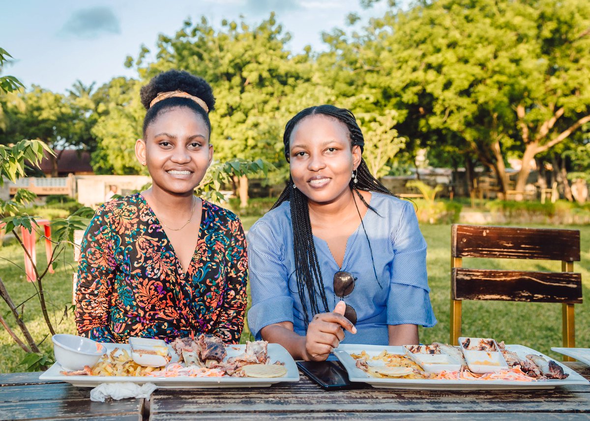 thee_garden's tweet photo. Weekend inaishia, njoo ungana nasi wewe na familia yako hapa.
#theegarden on Sundays with Family 👨‍👩‍👧‍👦👨‍👩‍👧‍👦 creating a memorable sunday. 🙌🏾🙌🏾🙌🏾 https://t.co/L5wUyB9nob