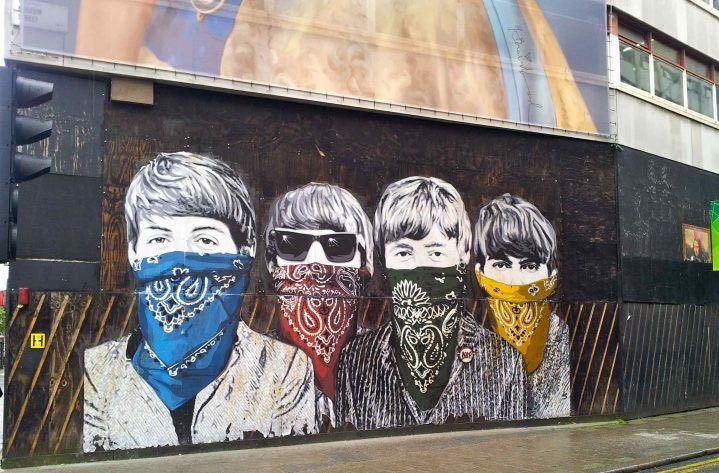 HWarlow's tweet image. All you need is ‘A Facemask’ and love of course! Somewhere in London