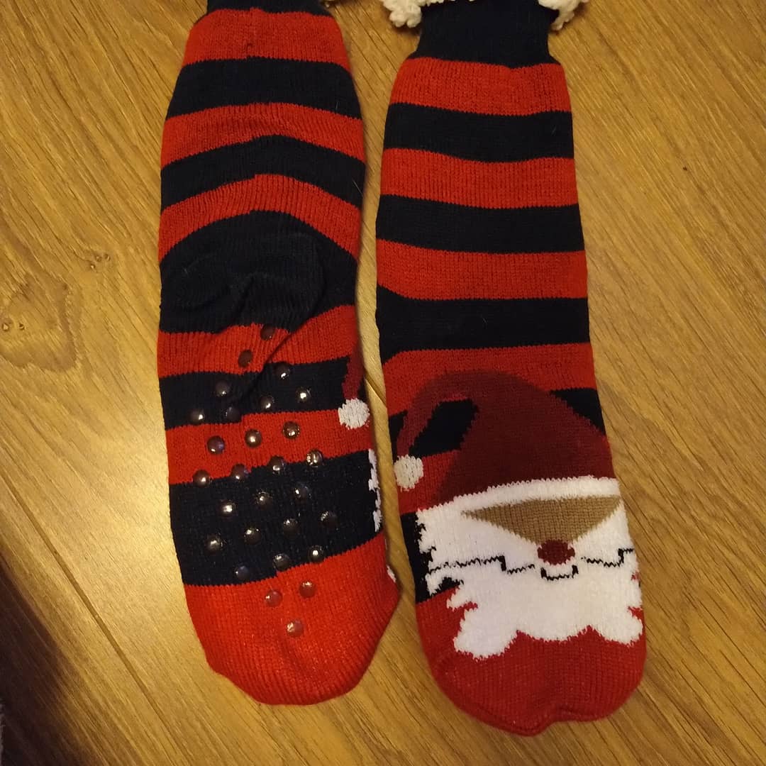 smbslt's tweet photo. Its getting colder, #thicksocks #fluffysocks  It is almost #December which means the wardrobe of tat is almost among us ❤️ I saw these on the #AmazonVine and couldn't resist bought another pair ❤️  #santa #santasocks #fashiondisaster 🤣 #shameless I love them #Christmassocks xxx https://t.co/XnLLrqg83r