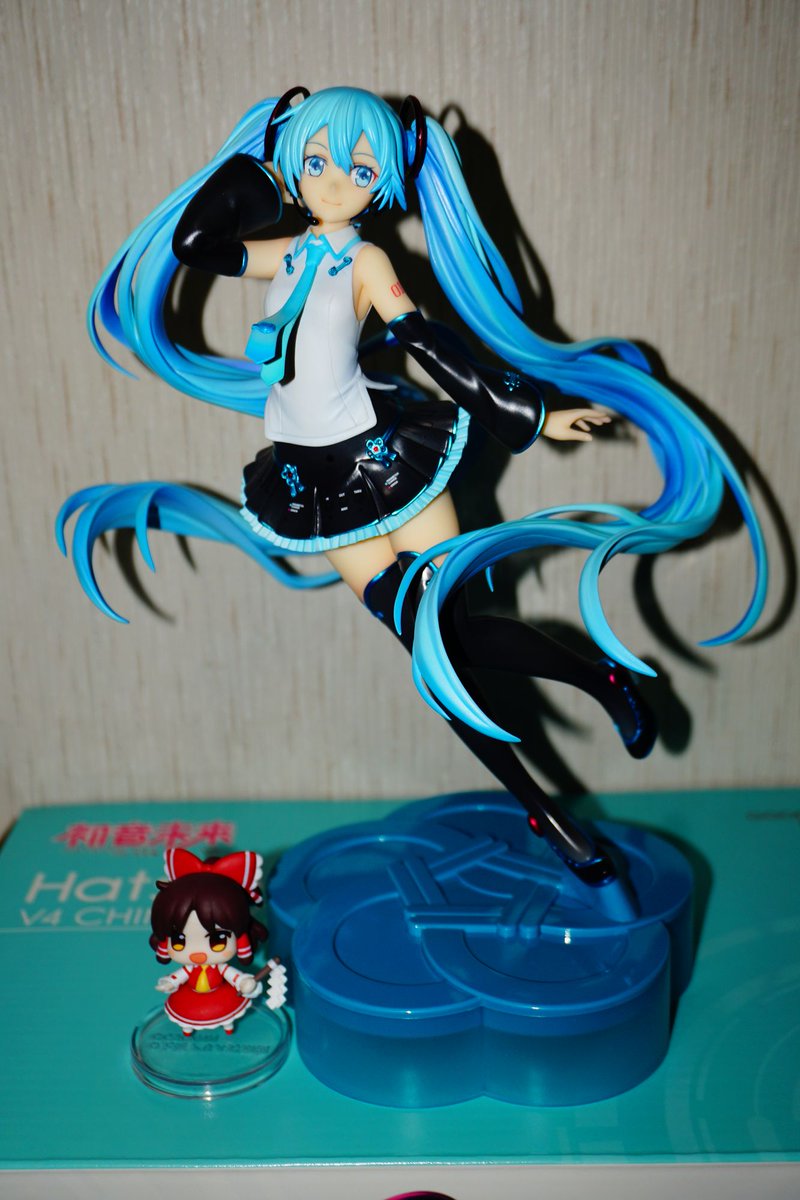 アンバー 初音ミク V4 Chinese が到着 パッケージも 初音未来 に 相変わらず スケールフィギュアは出来が良い 東方ロストワード のキャンペーンは 霊夢 が ゆっくり霊夢 にもできますねぇ ミクさん グッドスマイルカンパニー グッスマ