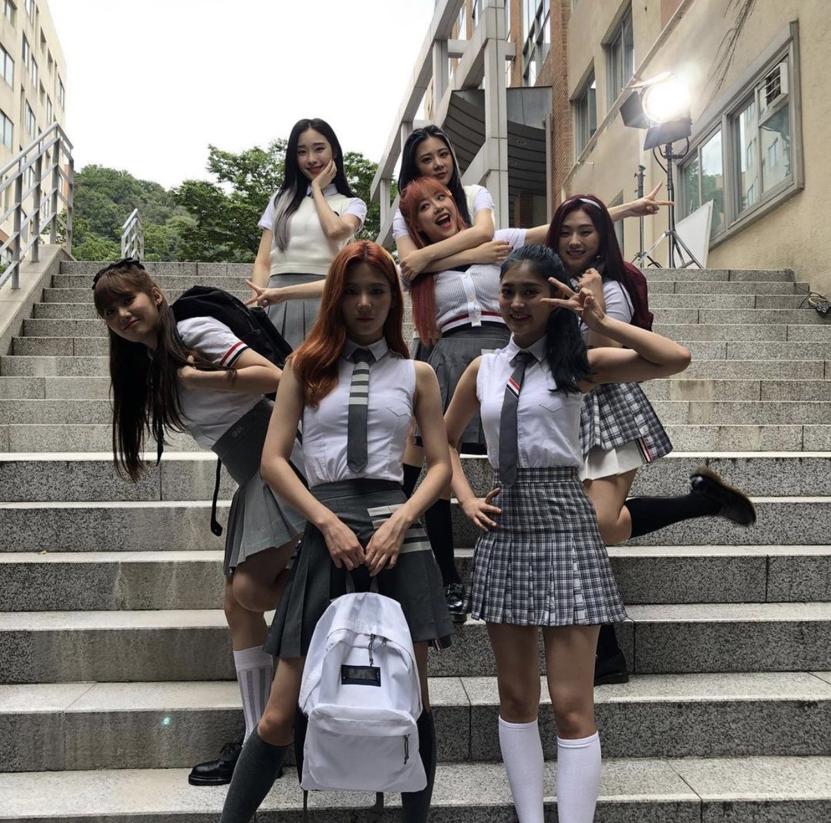 cignaturezone's tweet photo. group pictures we got today???? 😭😭😭😭😭😭😭 https://t.co/szEUUILkv0