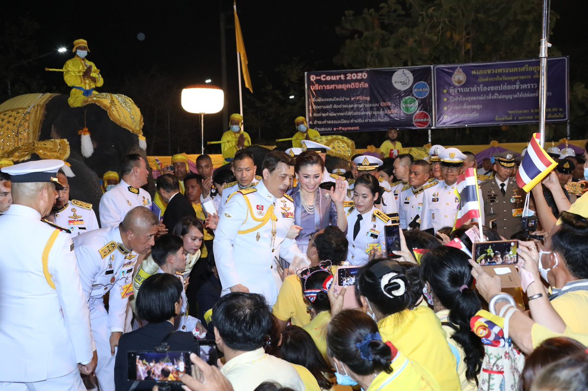 auto1223's tweet photo. การปิดทองหลังพระนั้น เมื่อถึงคราวจำเป็นก็ต้องปิด ว่าที่จริงแล้วคนโดยมากไม่ค่อยชอบ     ปิดทองหลังพระกันนัก เพราะนึกว่าไม่มีใครเห็น แต่ถ้าทุกคนพากันปิดทองแต่ข้างหน้า ไม่มีใครปิดทอง หลังพระเลย พระจะเป็นพระที่งามบริบูรณ์ไม่ได้

#ขอให้ช่วยกันทำดีทำสิ่งที่ถูก https://t.co/8Z1GmiCJr0