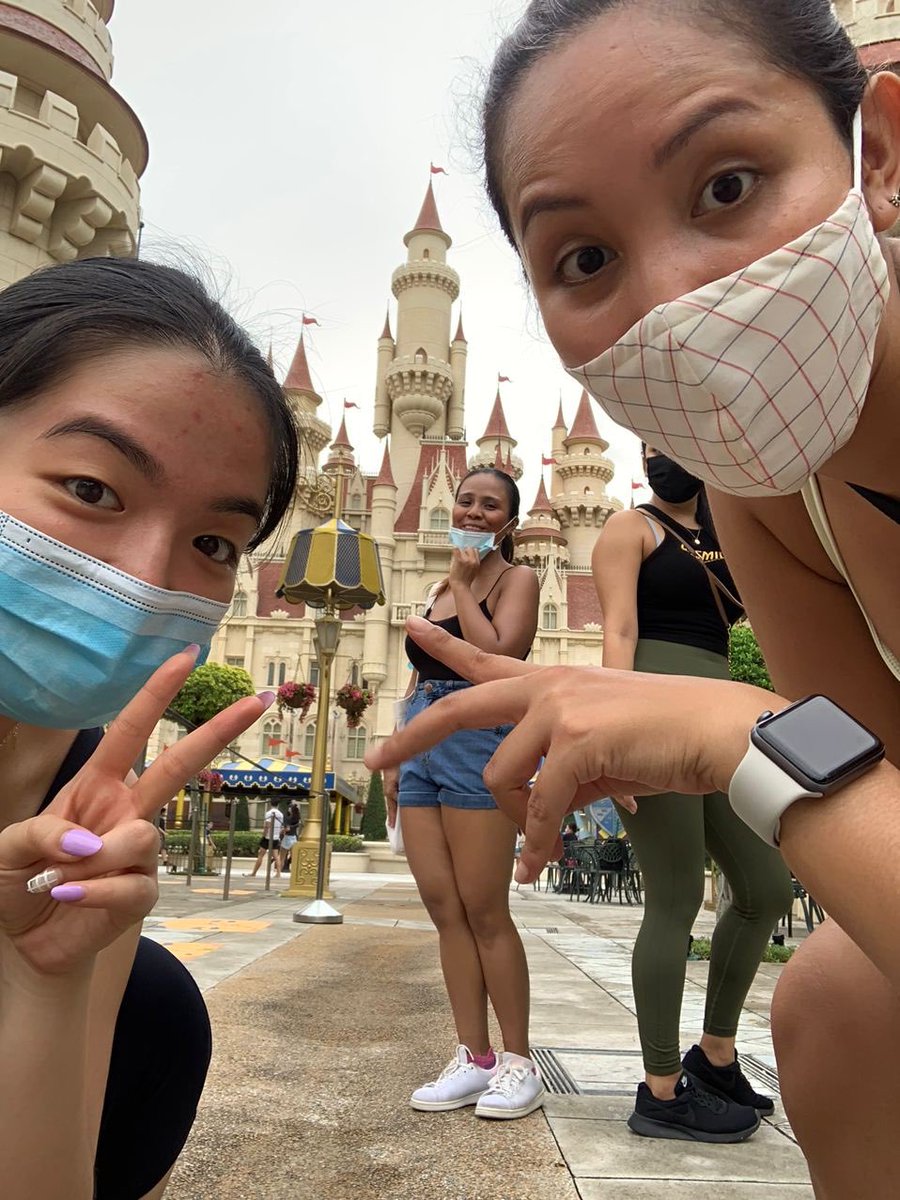 christielim's tweet photo. It’s been a while since we did touristy things 🇸🇬 https://t.co/S9lYDfYa0L