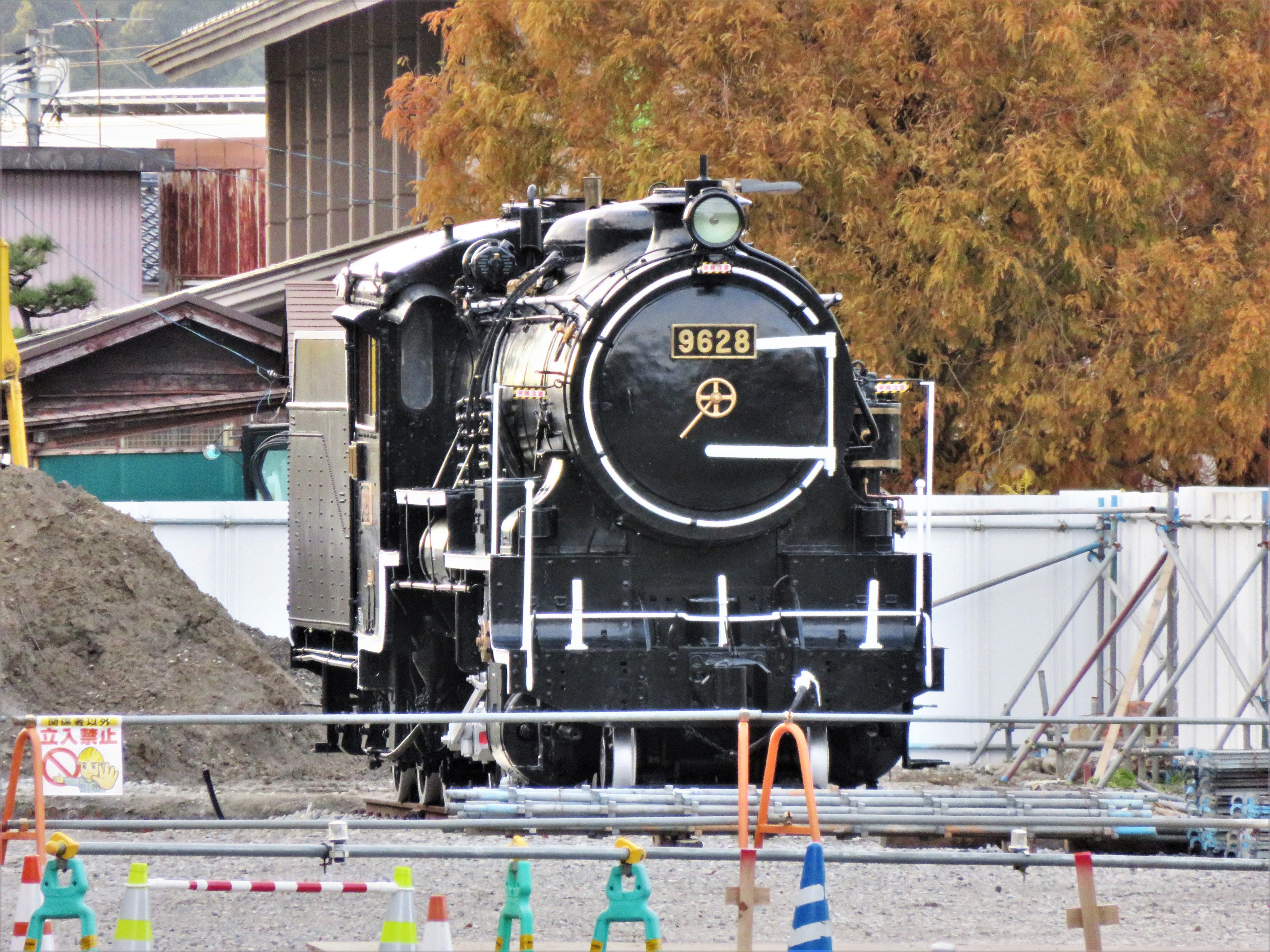 Ｆ型蒸気機関車、とんとん F型蒸気機関車、とんとん maxresdefault.jpg