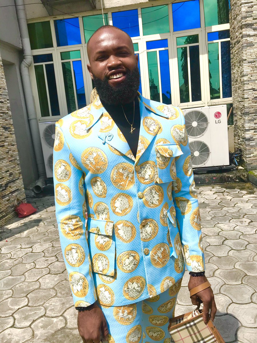 Vin_dzeal's tweet image. When a man is in Christ Jesus, he is tall chocolate and spiffy🌚🌚