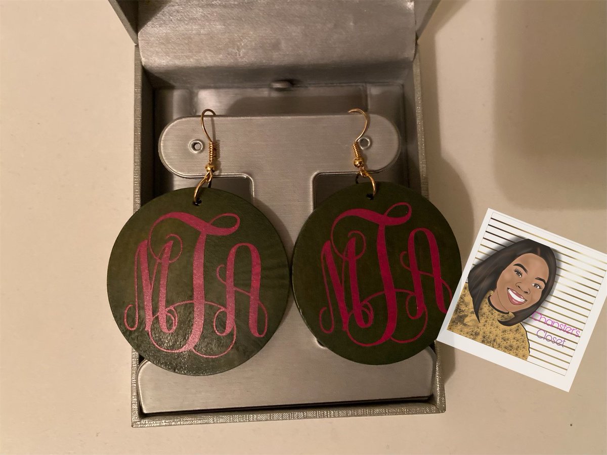 ChanstersCloset's tweet photo. Monogram earrings $8 https://t.co/koVz8jwqHc
