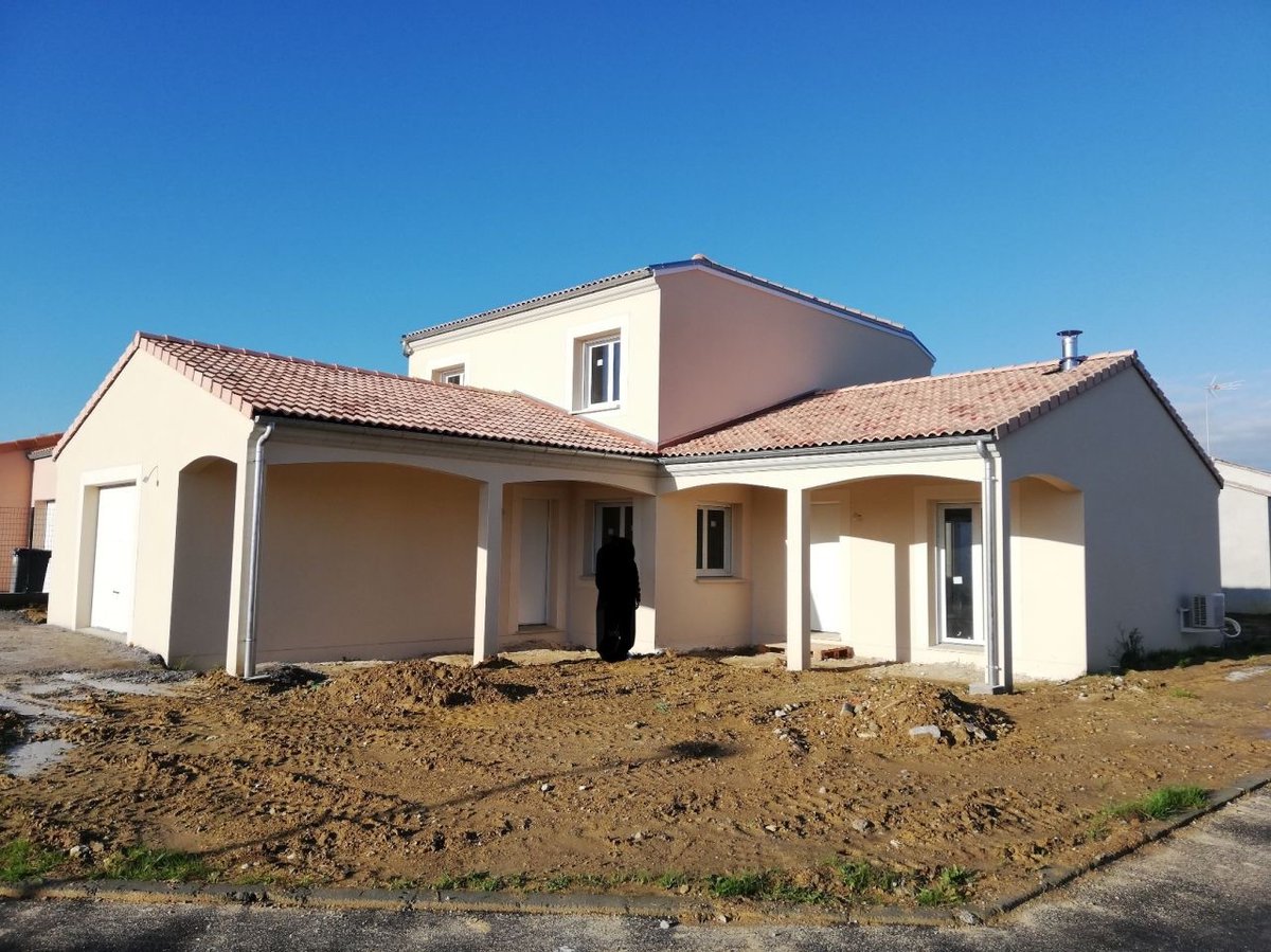 Maisons Pierre tweet media