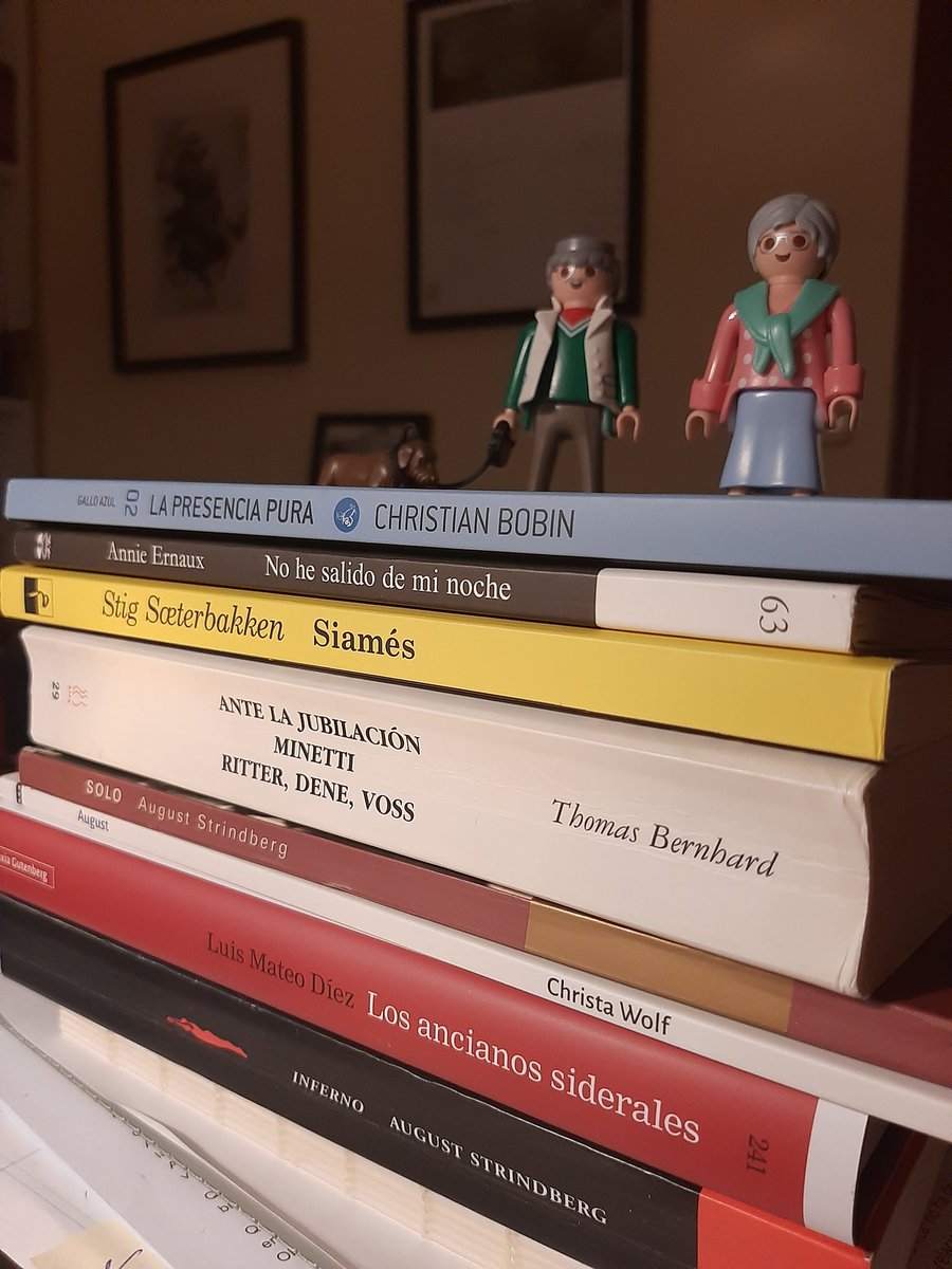 La literatura que alimenta a #Frágil

#dramaturgia
#teatro 
#KarooTeatro 🌵🎭