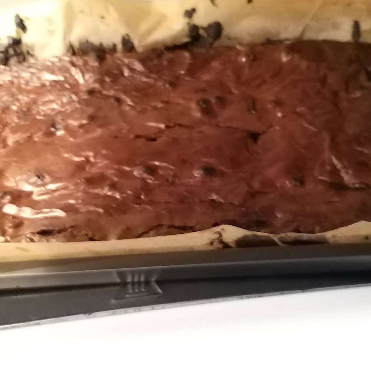 sam7886orourke's tweet photo. My amazing daughters homemade chocolate brownie, with homemade honeycomb and homemade caramel.  #11yearoldbaker #soproud https://t.co/nEUNaMR0oM