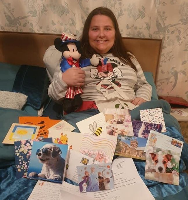 postpals's tweet photo. Sunday smiles from our Pals posing with post received over the last week! Exciting to be seeing some Christmas themed items beginning to be delivered 🎅😊
#Charity #PostPals #Postpal #Post #Craft #volunteering #bekind https://t.co/cHnPNu3Kr2